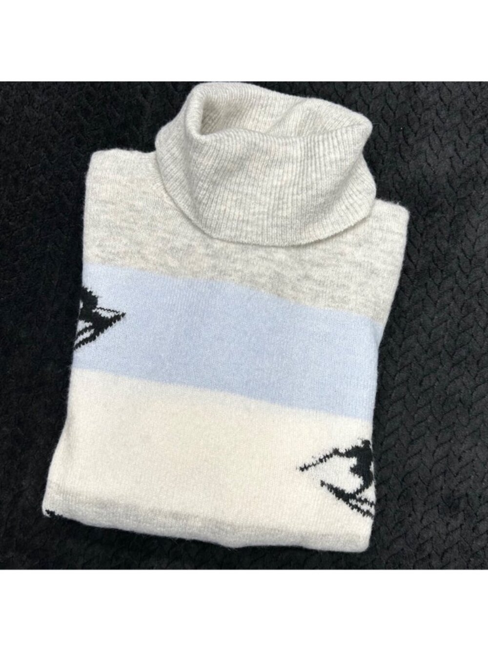 Ski Pattern Turtleneck Sweater By CeCe Medium Blue & White Striped Wool Blend - Picture 13 of 13